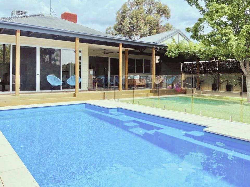 8x4 solar heated pool - Sept - April usually warms up (sunshine dependent)