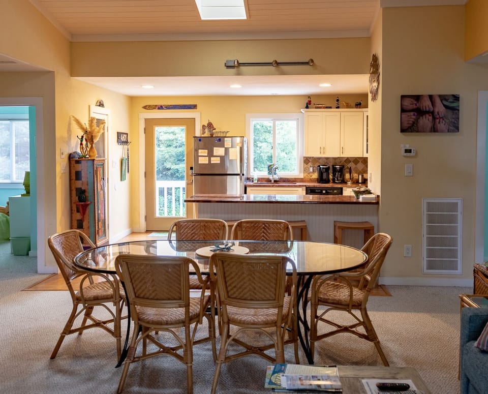 Living room, dining room and kitchen