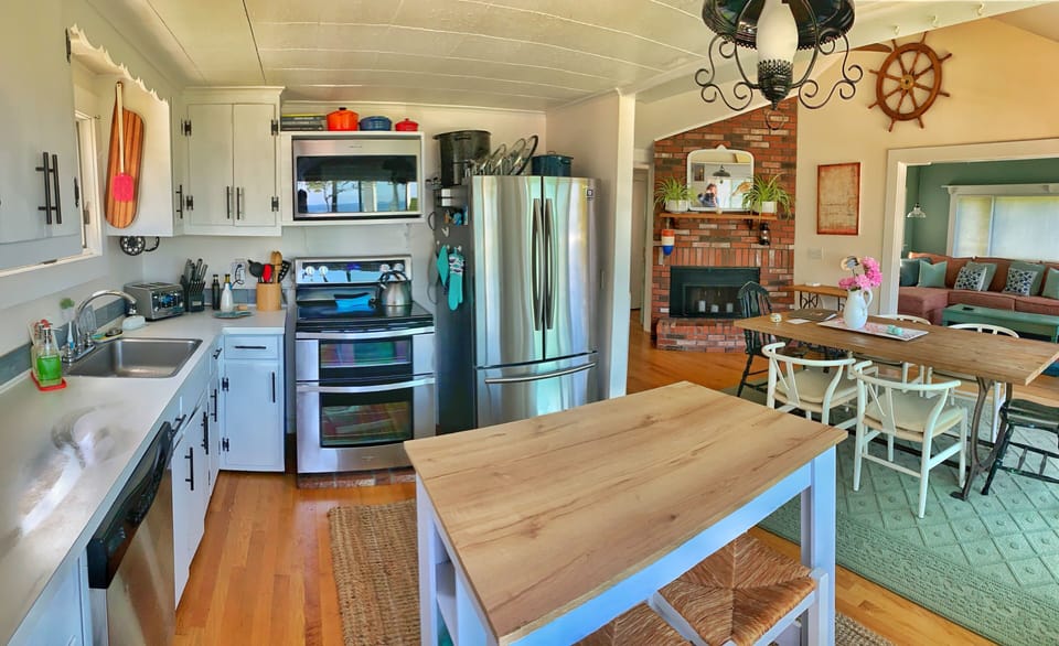 Kitchen - Front House