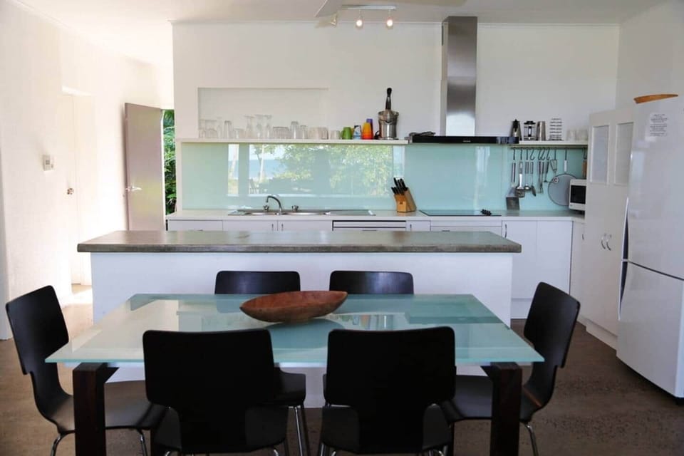 Tropika - Dining Area