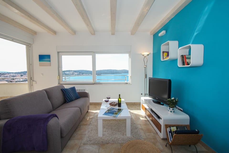 Other than sleeping, you can use it for watching TV, reading books or just having a glass of wine with a gorgeous view through your window.