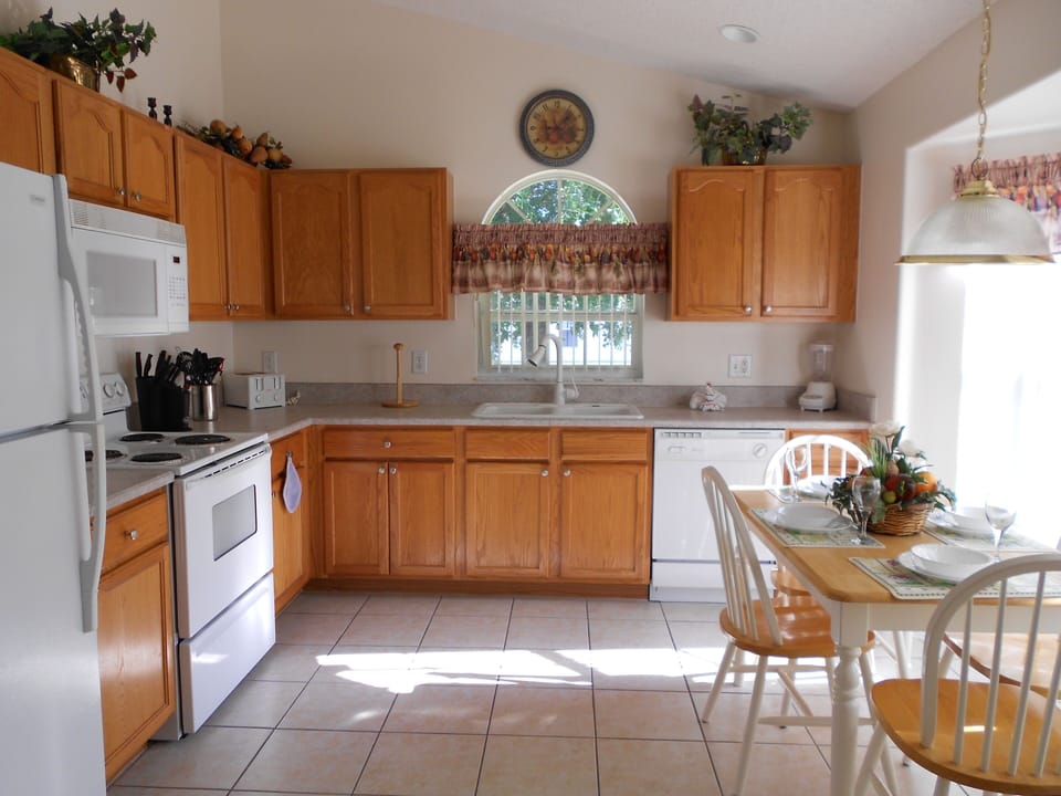 Fully equipped kitchen