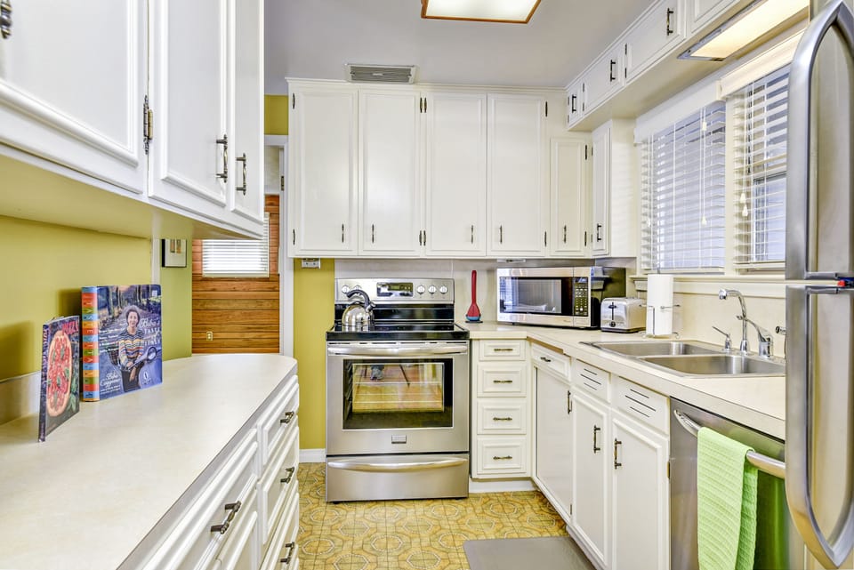 Full Kitchen