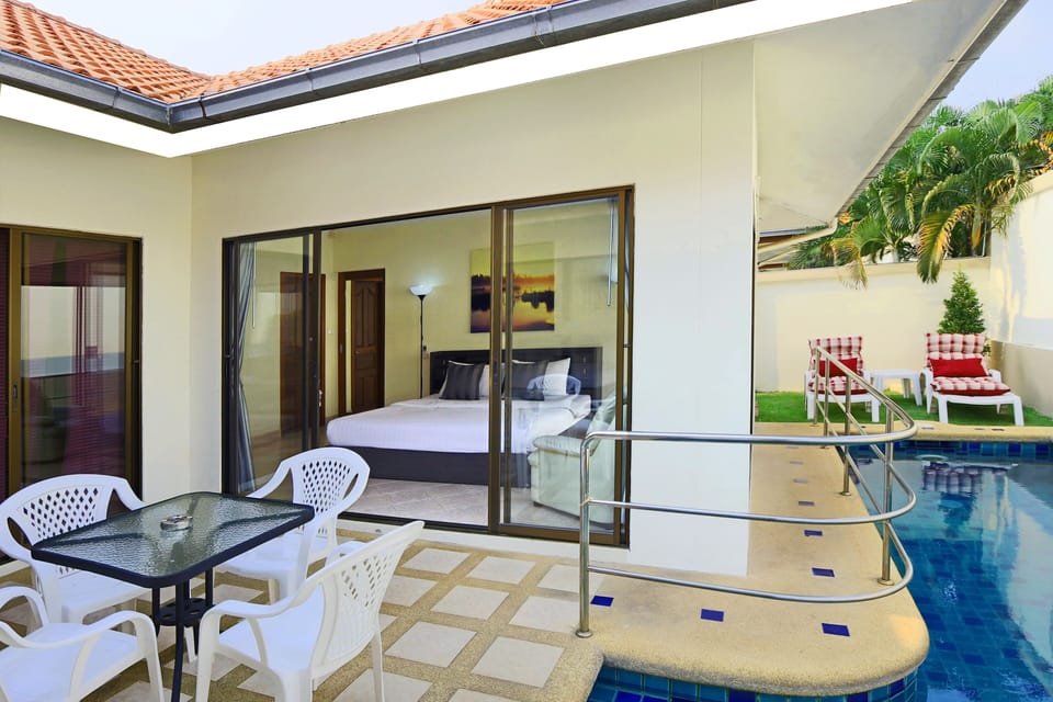 Superior 2bdr Avoca Pool Villas 85