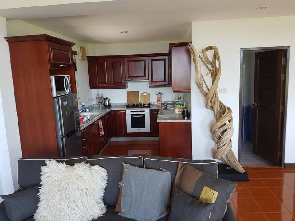 3 BR Seaview Villa Cara
