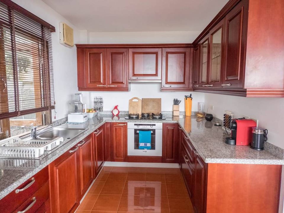 3 BR Seaview Villa Cara