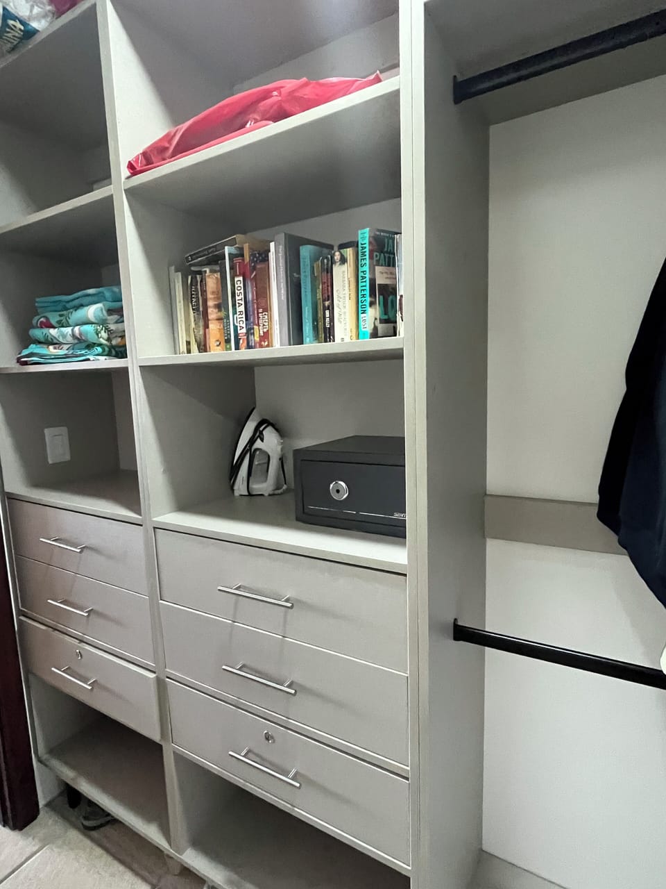 Build in closet and laundry 