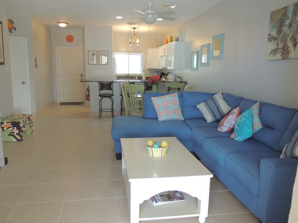 open concept kitchen living room