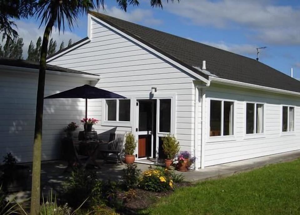 Modern Cottage