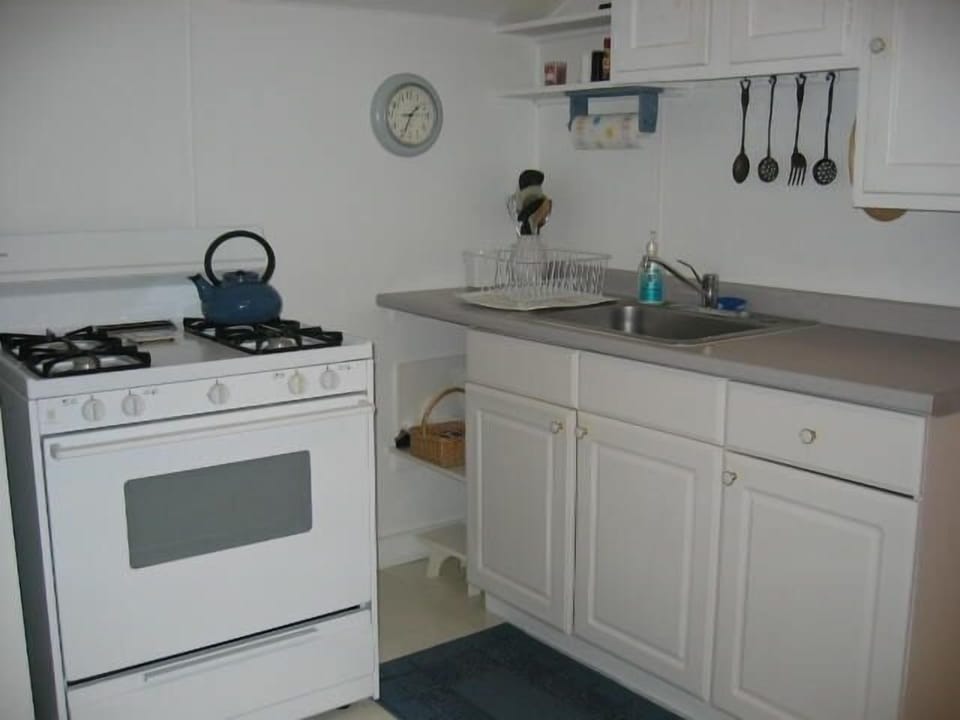 Full sized appliances