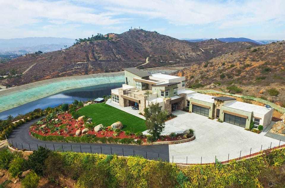 Spectacular, 300-degree, panoramic views set atop 8 acres