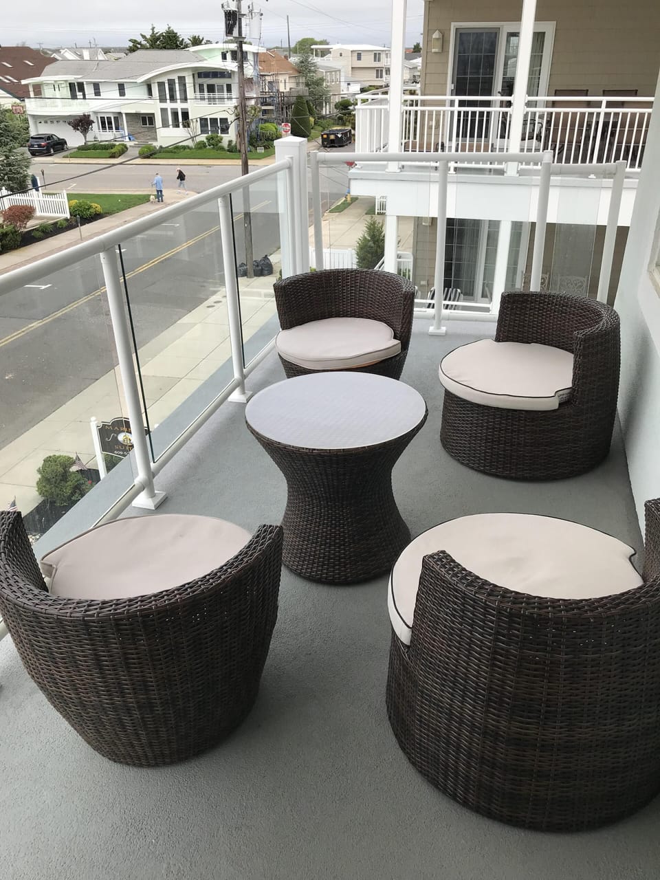 Balcony with Beach views