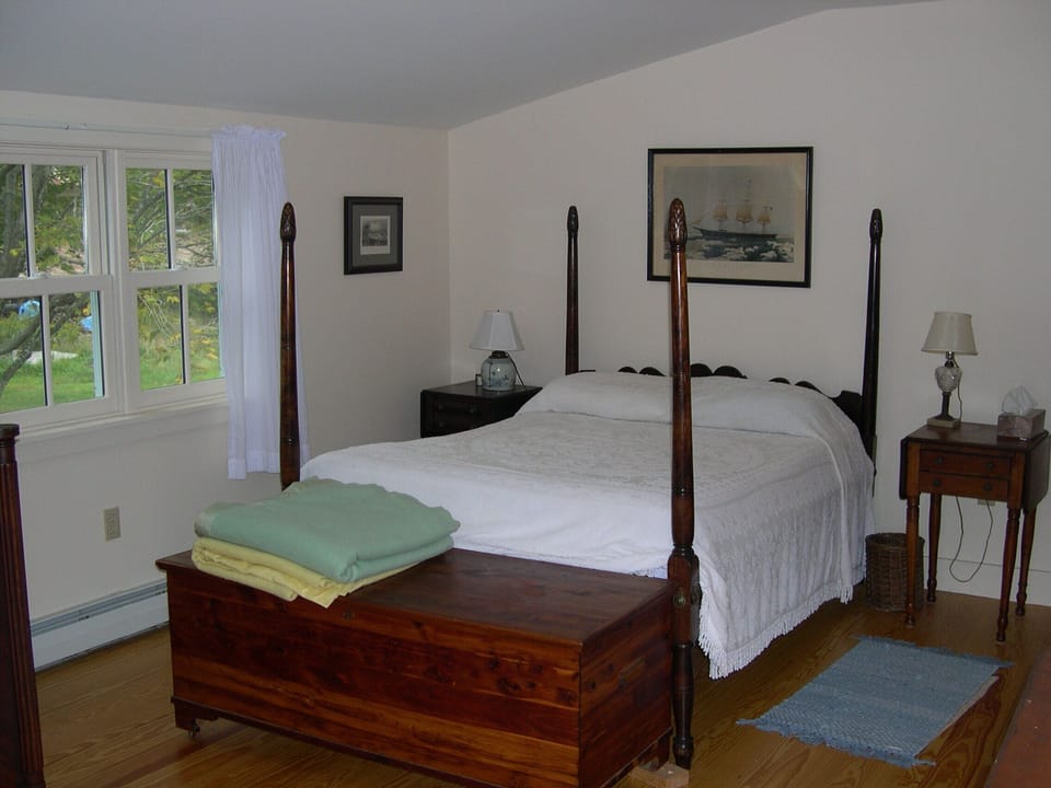 # 2 Bedroom