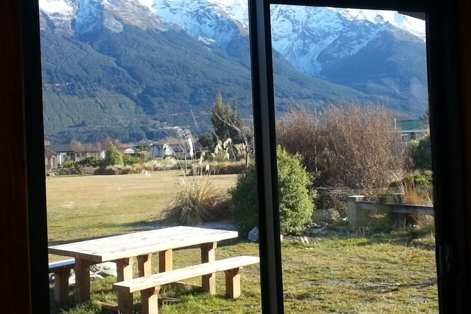 Looking from the lounge toward the domain and beyond
