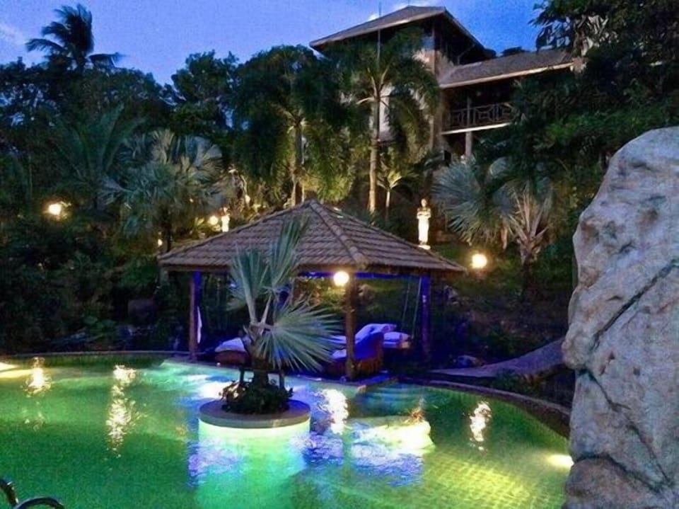 3 Bedroomed seaview Castle Villa