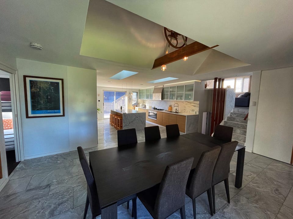 Dinning table that can be extended to seat 10 people