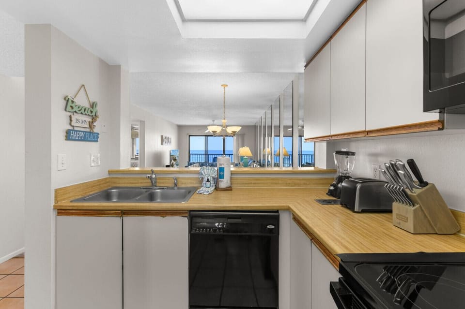 Kitchen with Dishwasher