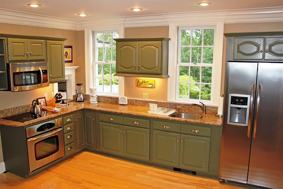 Main kitchen, 1st floor, adjacent to Butler's Pantry