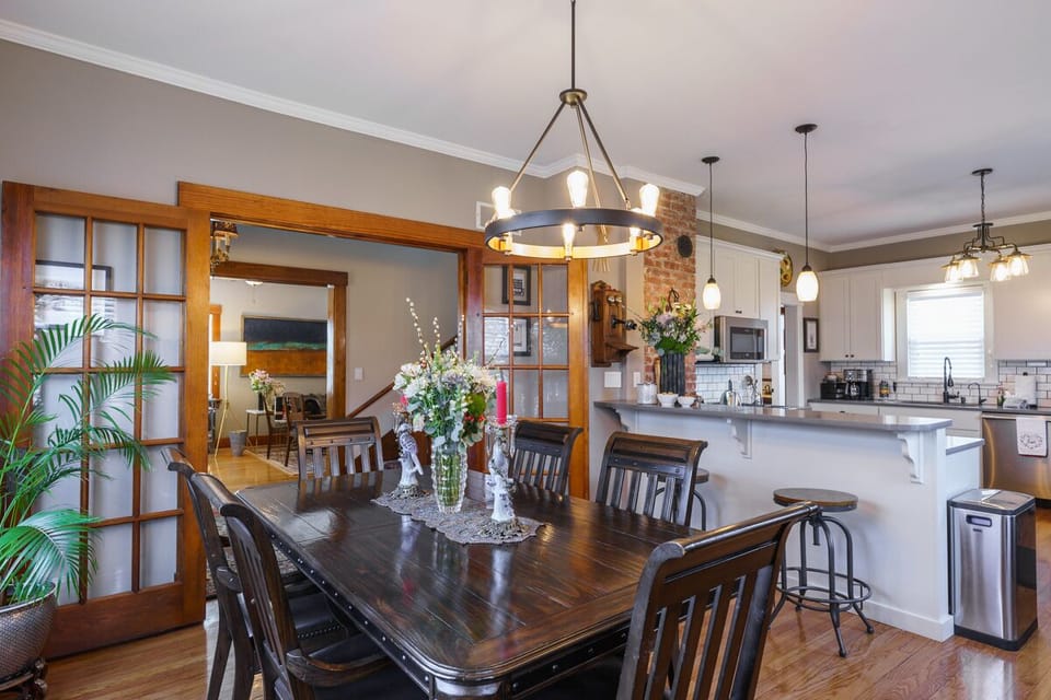 Open-plan kitchen and dining ensures your family can gather comfortably.