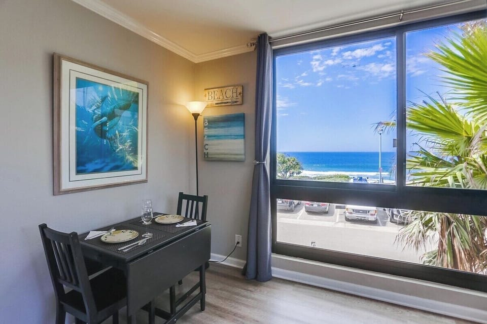 Dining seating for 2 with a view.