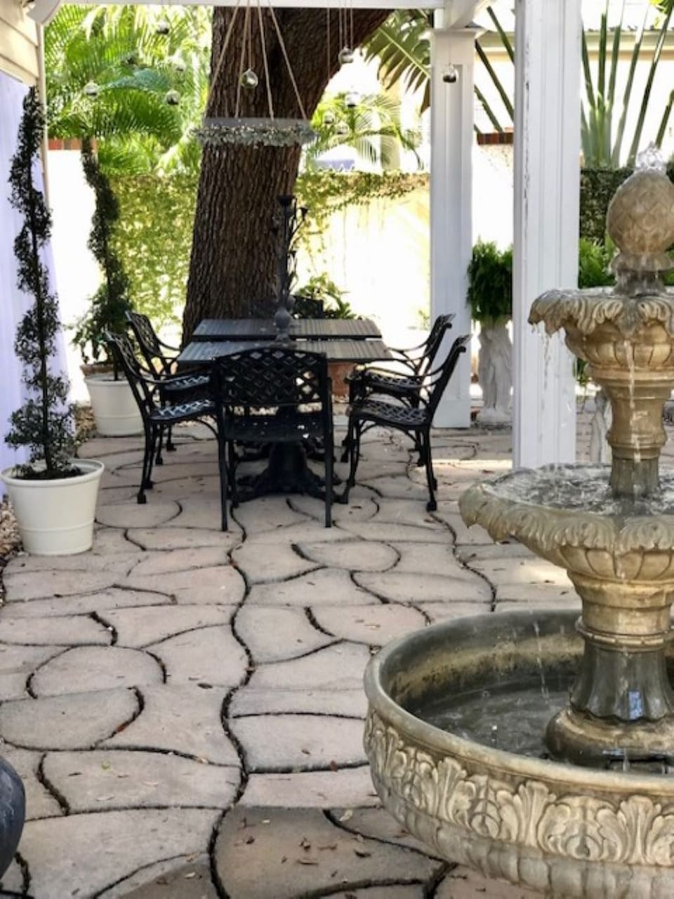 Enjoy an afternoon lunch in the courtyard