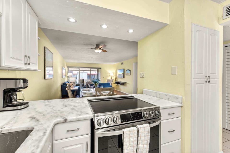 A kitchen fit for a chef, all cooking essentials to prepare anything from a snack to a Thanksgiving Feast!