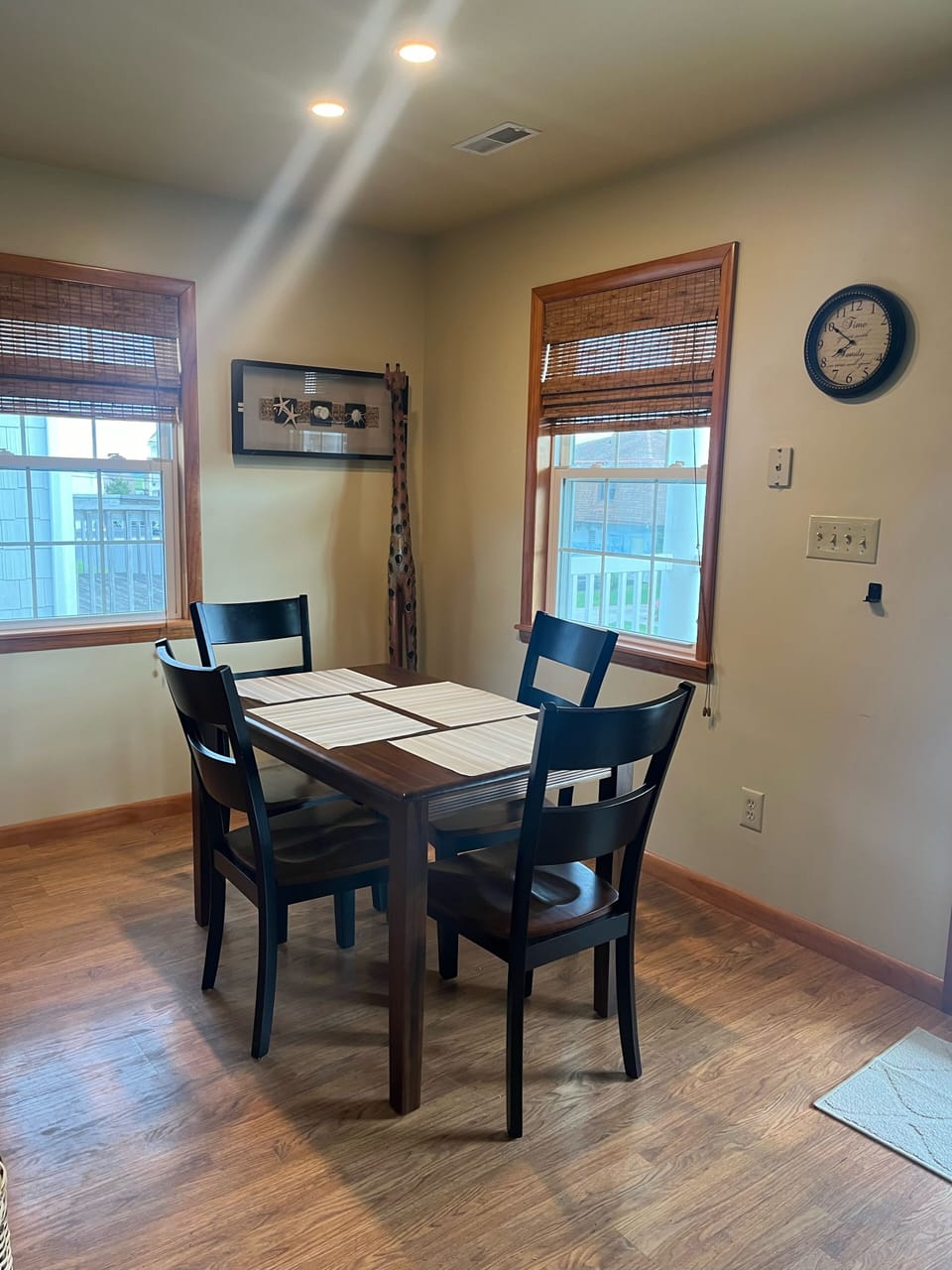 Floor 2 dining area