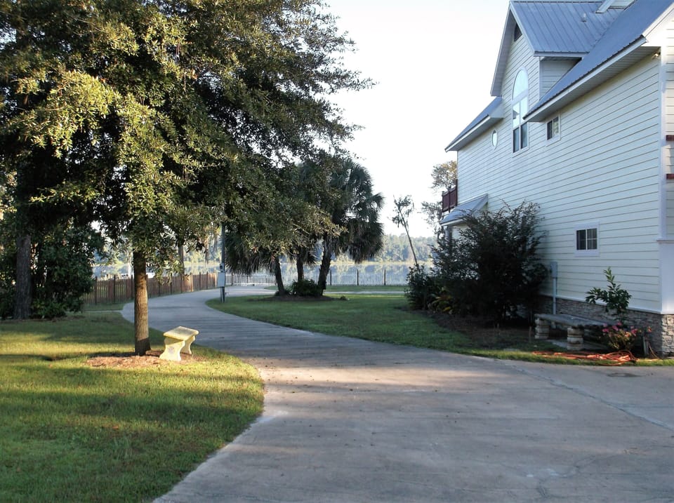 Driveway to Boat Ramp