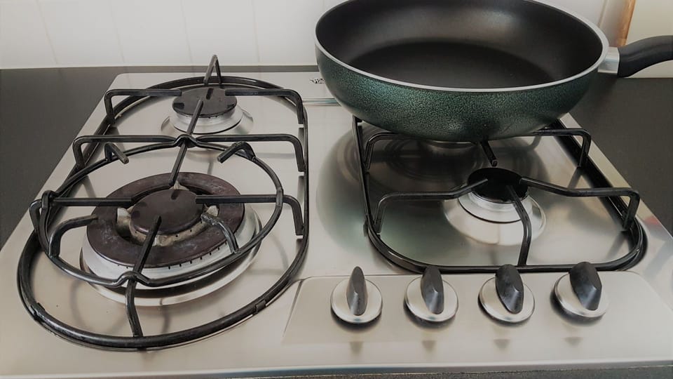 Gas stove.