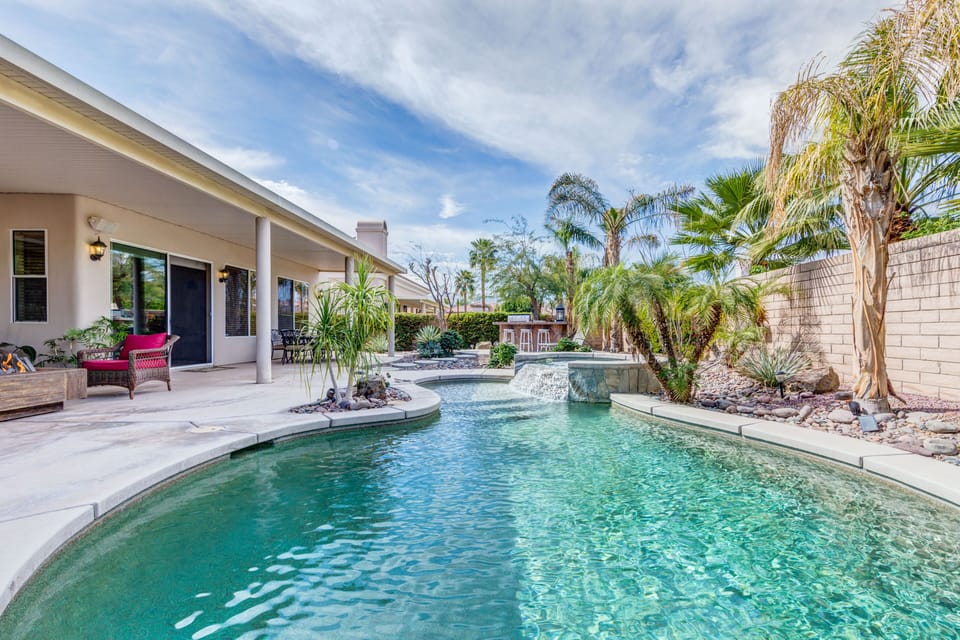 Refreshing Pool & Spa