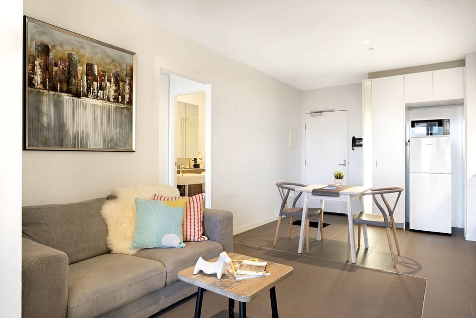 LUXURY 1-BR CBD APT + NETFLIX!