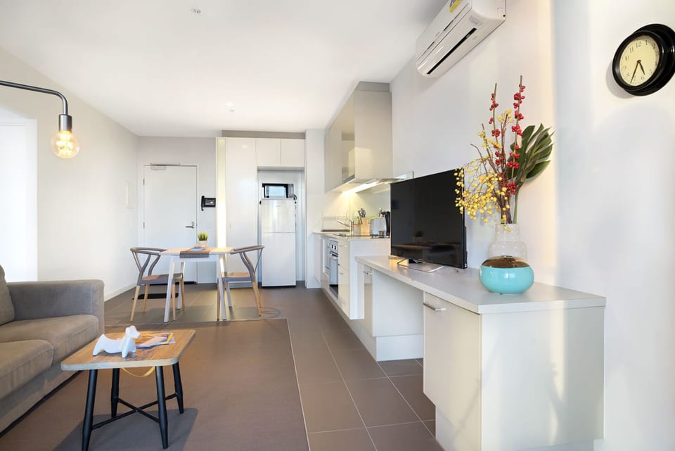 LUXURY 1-BR CBD APT + NETFLIX!