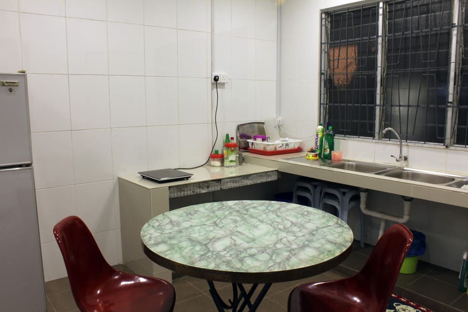 Wet kitchen