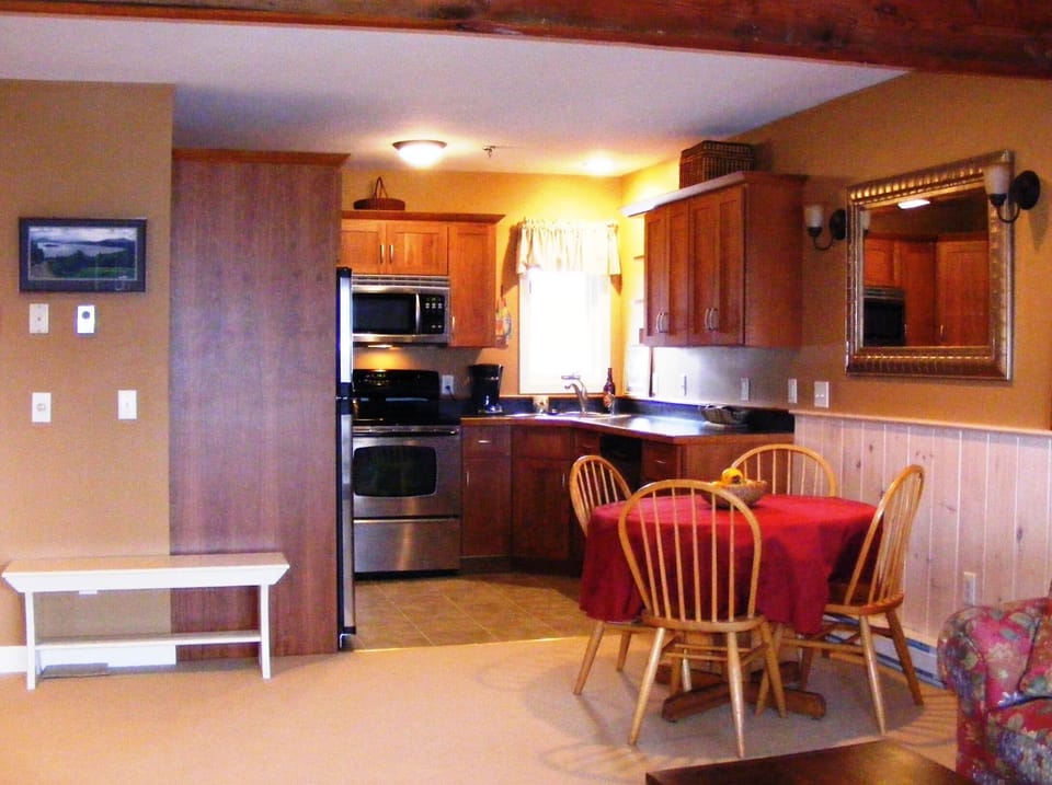 1st Level Full Kitchen.