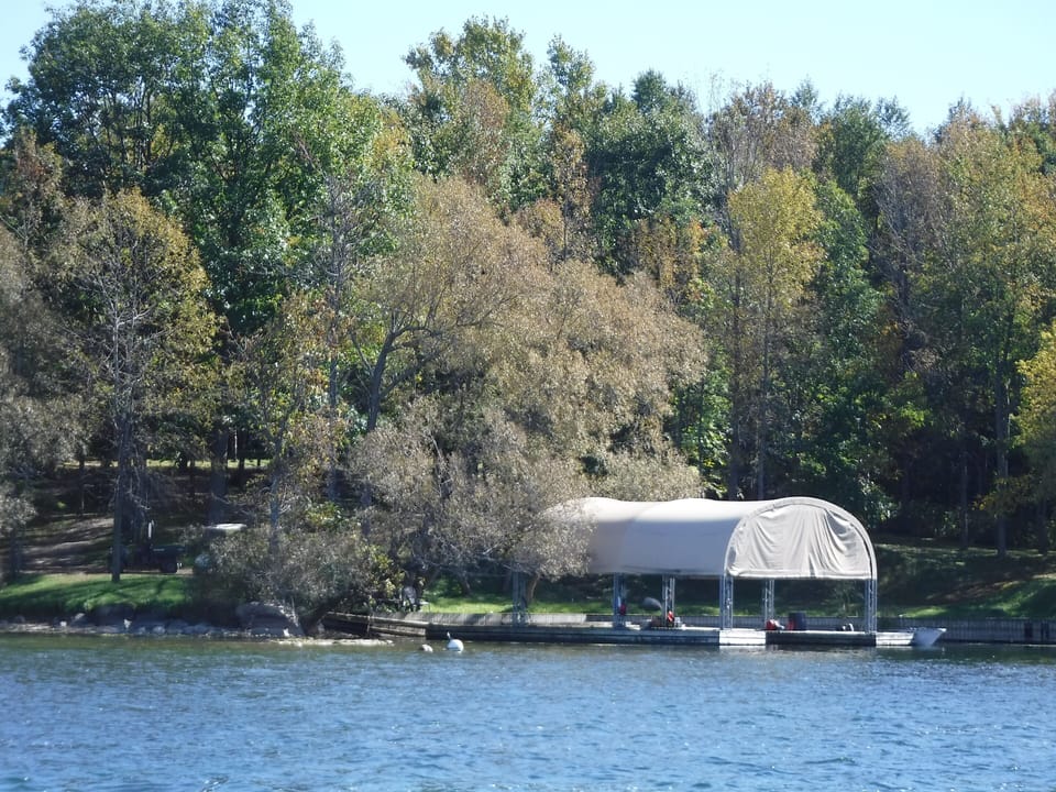 Boat Port heading into Grenadier Island.