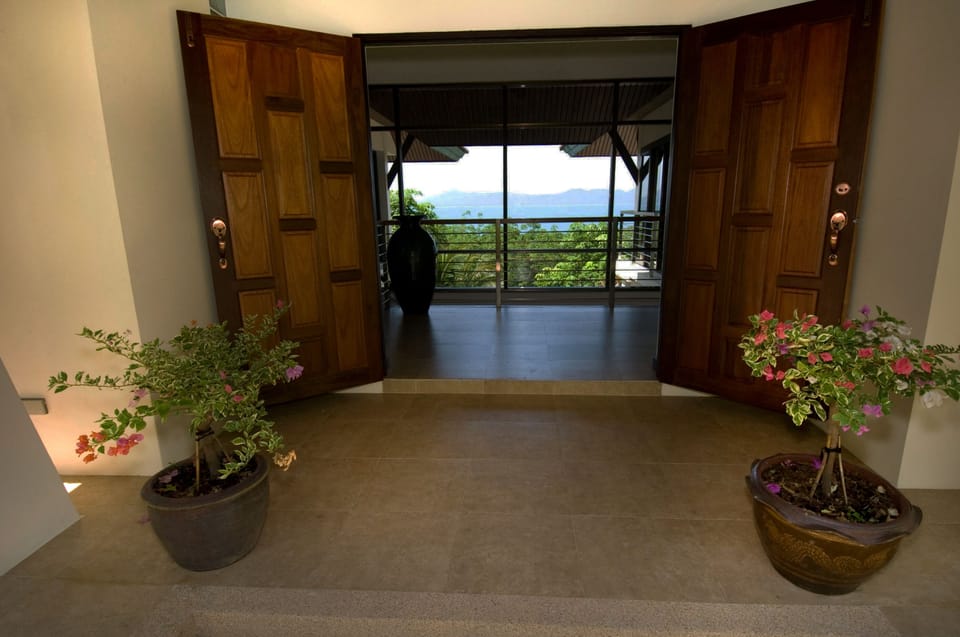 3BR Seaview Villa Kao Lom