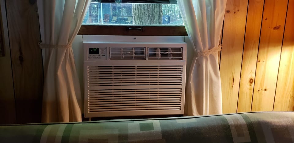 new 15,000 btu air conditioner in LR