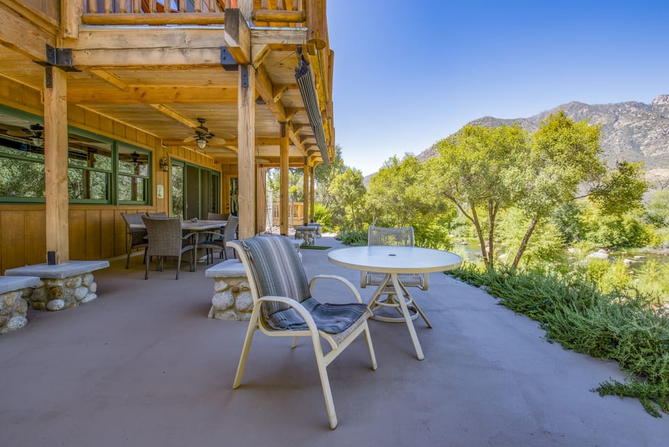 Lower patio coffee table