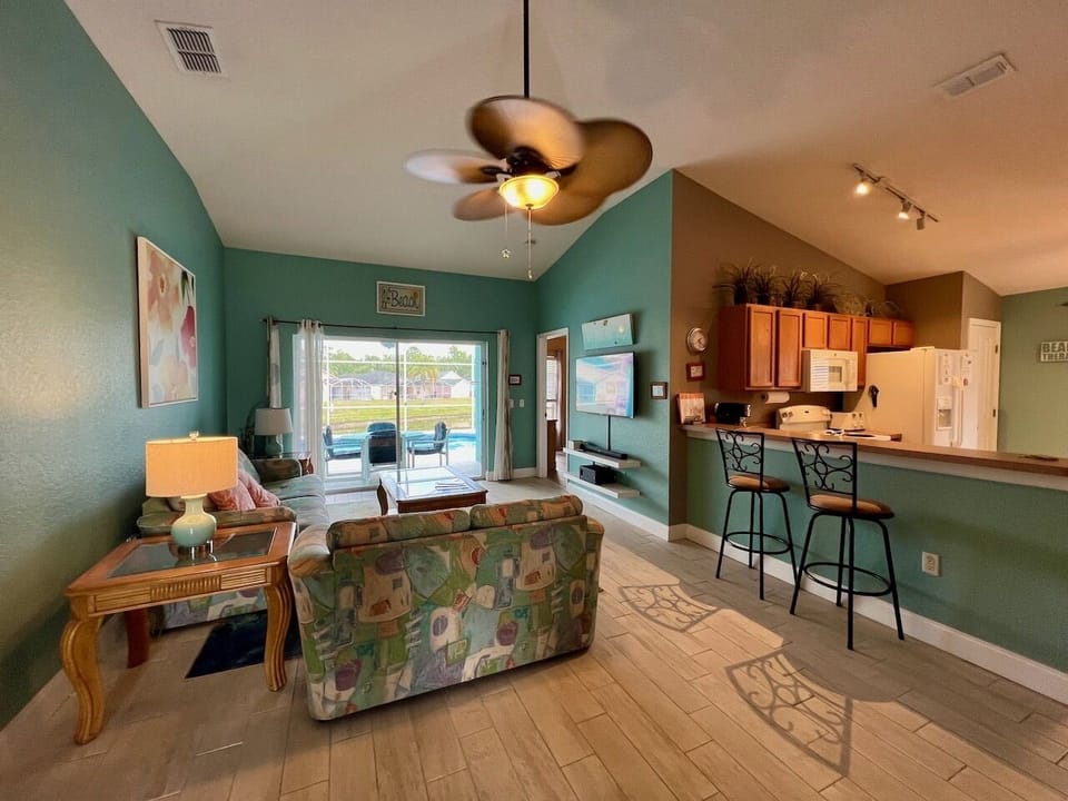 Open concept for great family get together flow.