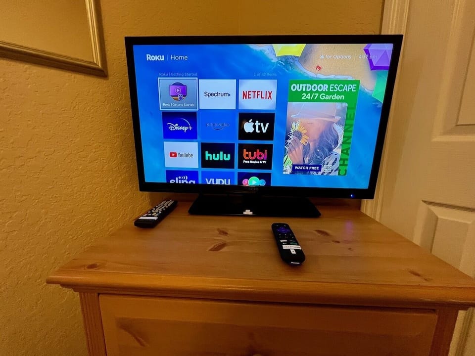 Bedroom #3 TV - Roku in every bedroom