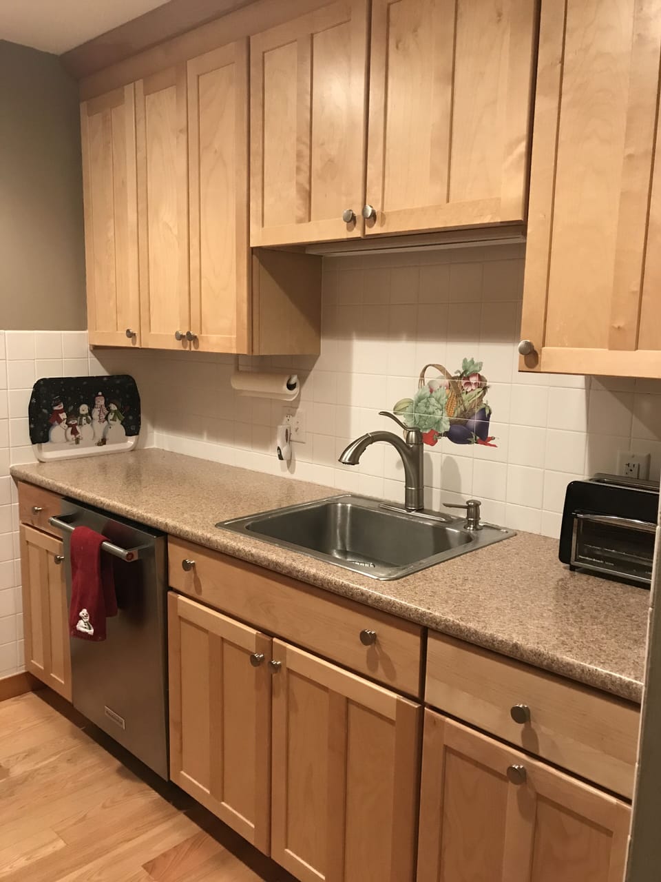 Full kitchen