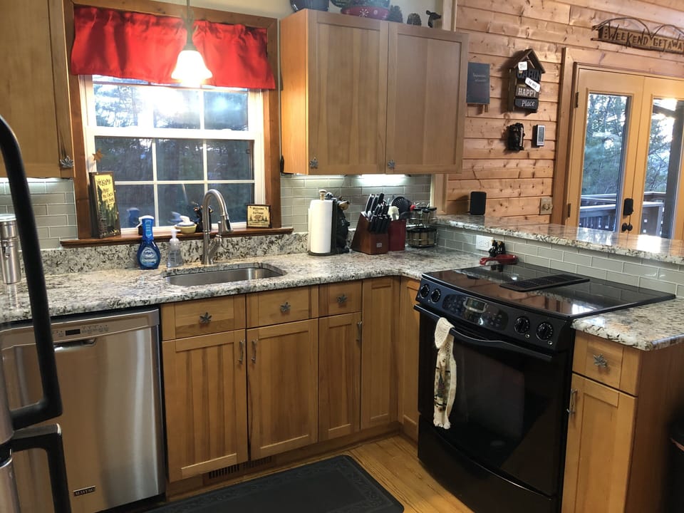 Jenn Air range and all the other appliance for amazing meals (waffle maker too) 