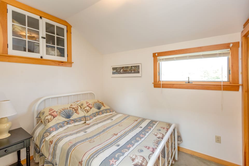 Cosy Upstairs bedroom
