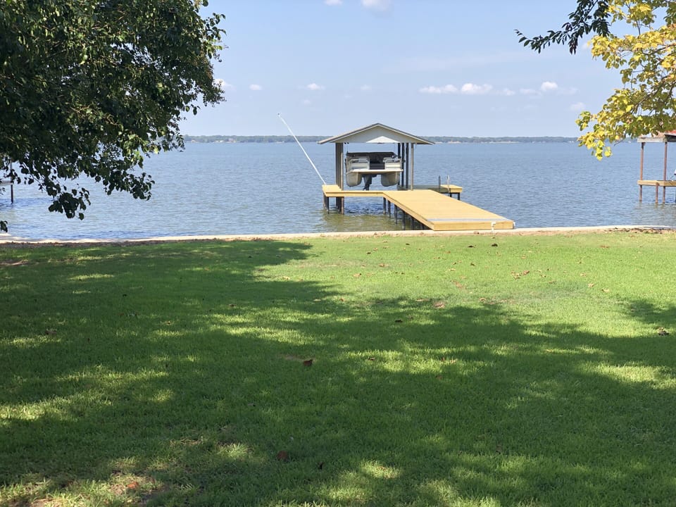 Large backyard with plenty of room to play