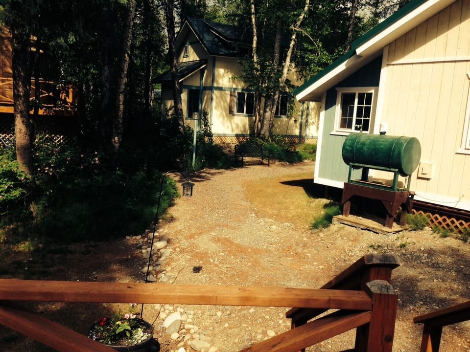 Campus path to other Talkeetna Eastside Cabin rentals