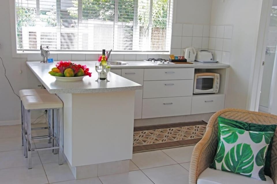 Tiare kitchen
