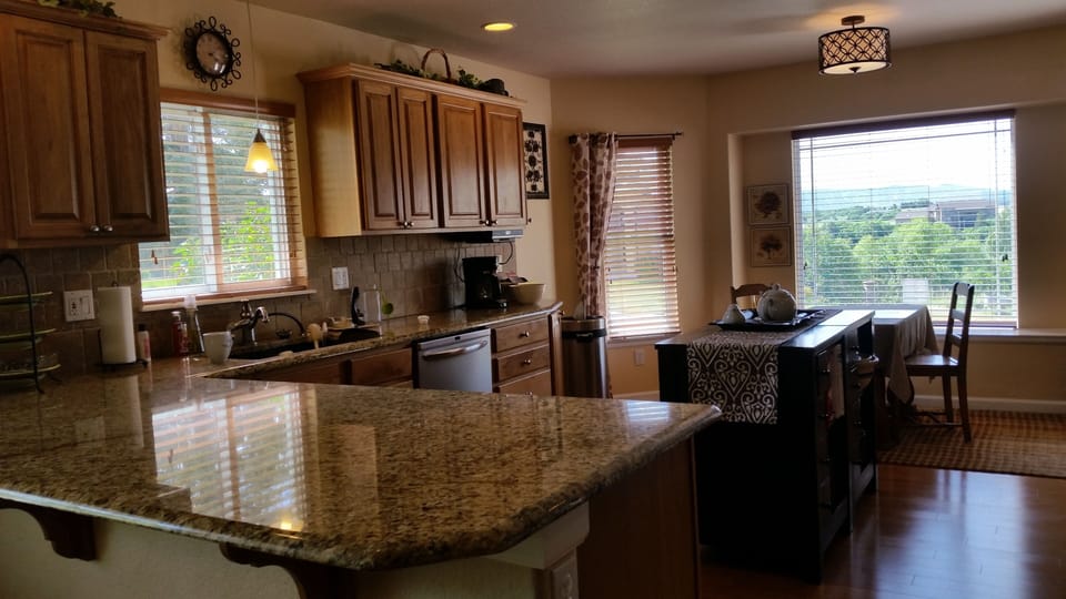 Eat in area of kitchen showing view of Mt Herman & Palmer Lake w/no obstructions