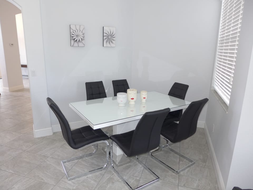 Breakfast Nook