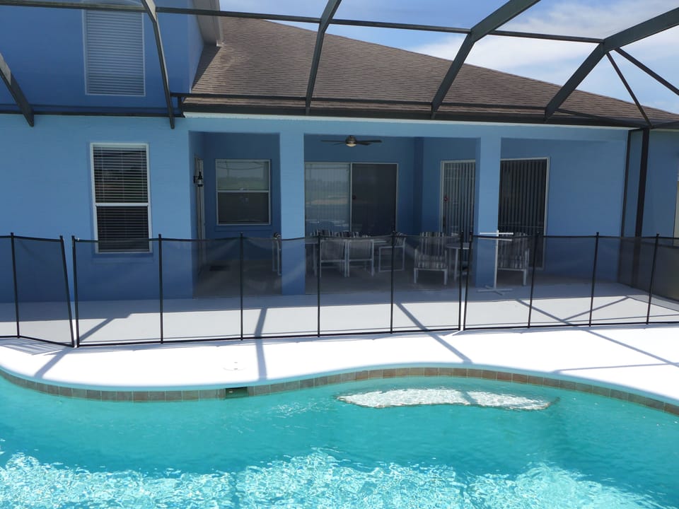 Large Covered Lanai