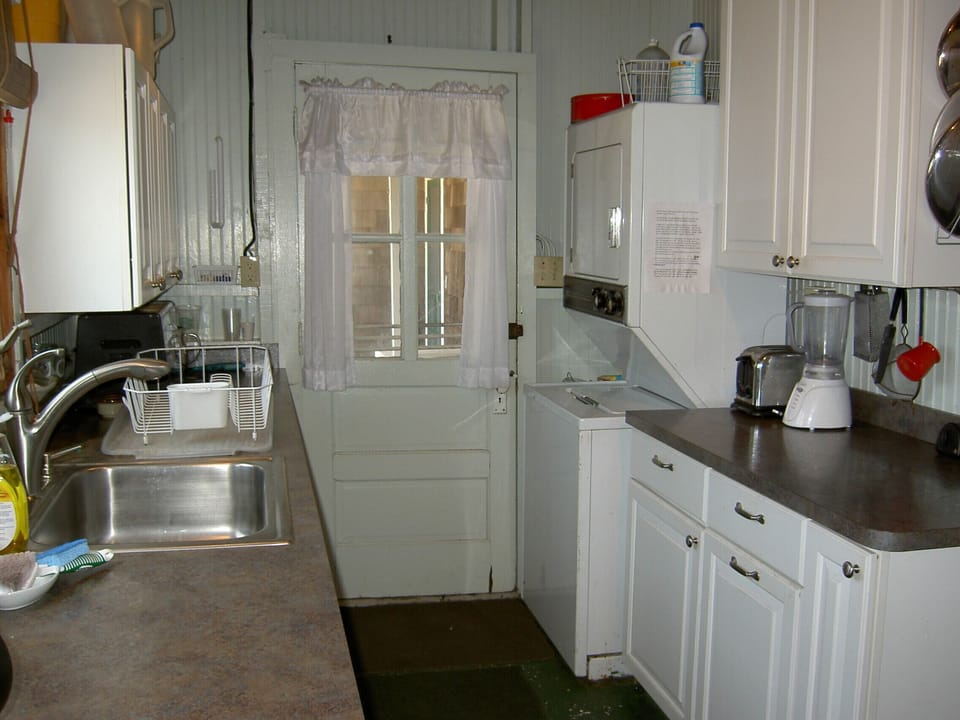Kitchen facing back porch
